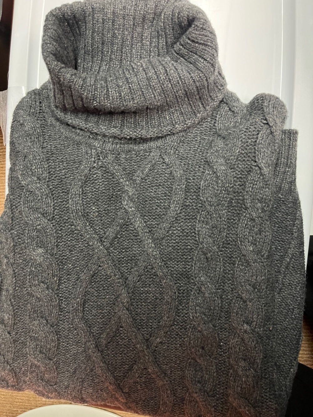 banana republic  women’s Gray Cable Knit Sweater XXL